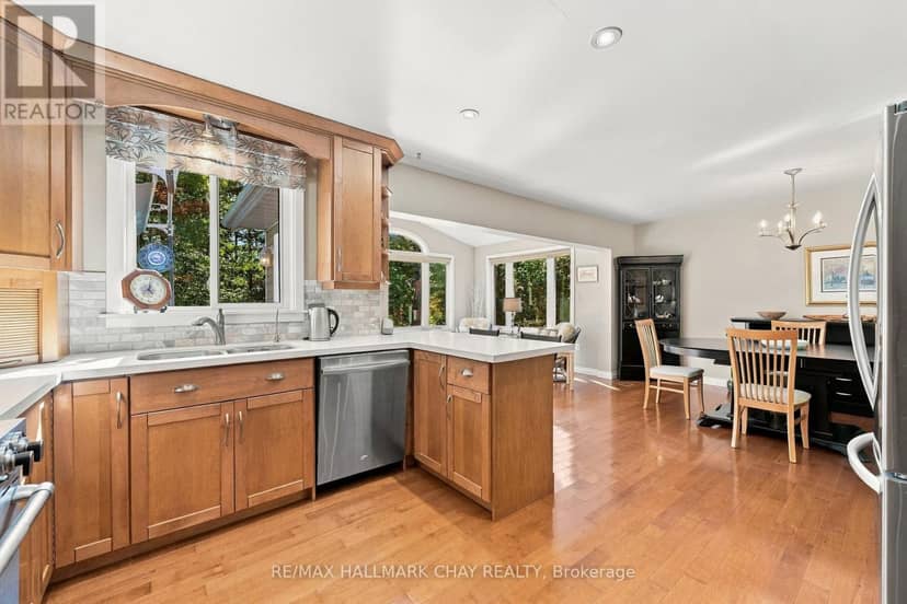 57 Belmont Crescent, Springwater, photo 7