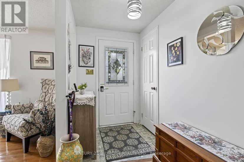 18 Belle Isle Arm, Innisfil, photo 2