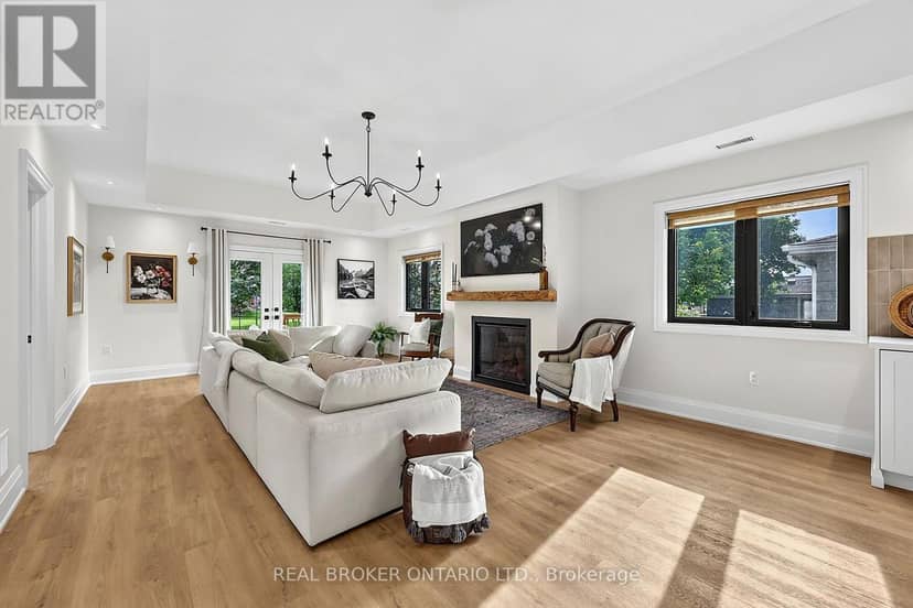 17 Mill Street, East Gwillimbury, photo 4