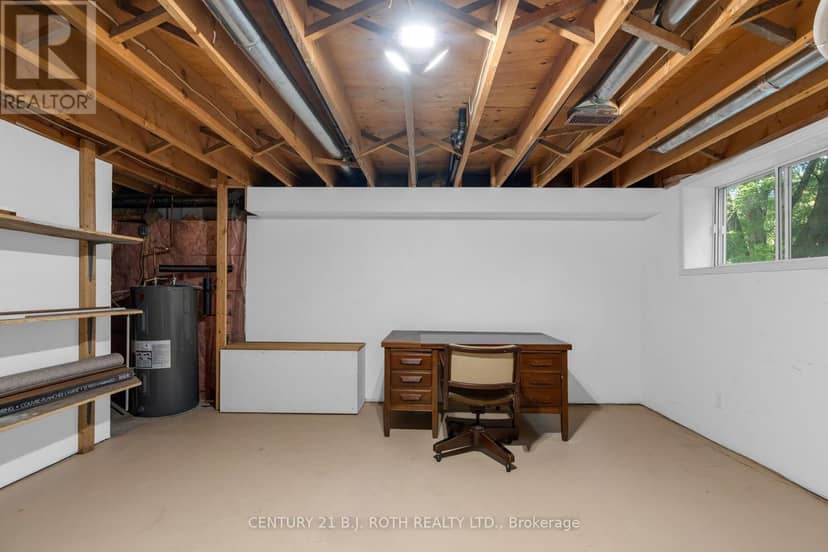 957 7th Line — photo 32 of 38