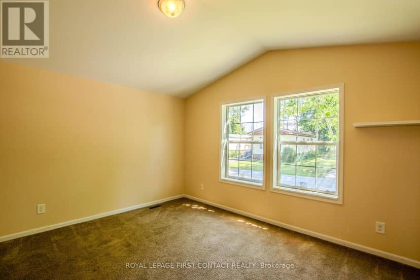 23 Georgian Glen Drive — photo 15 of 26