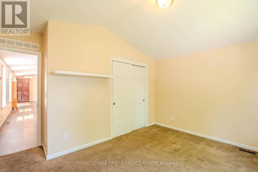 23 Georgian Glen Drive — photo 18 of 26