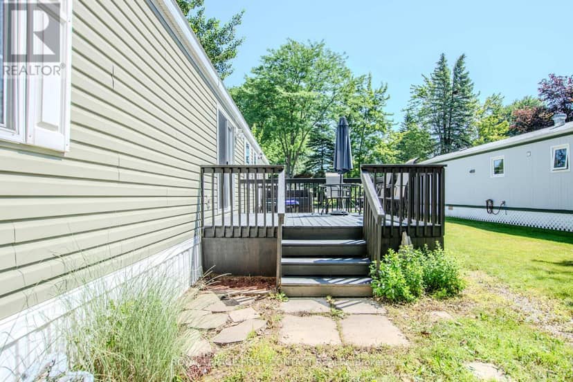 23 Georgian Glen Drive — photo 24 of 26