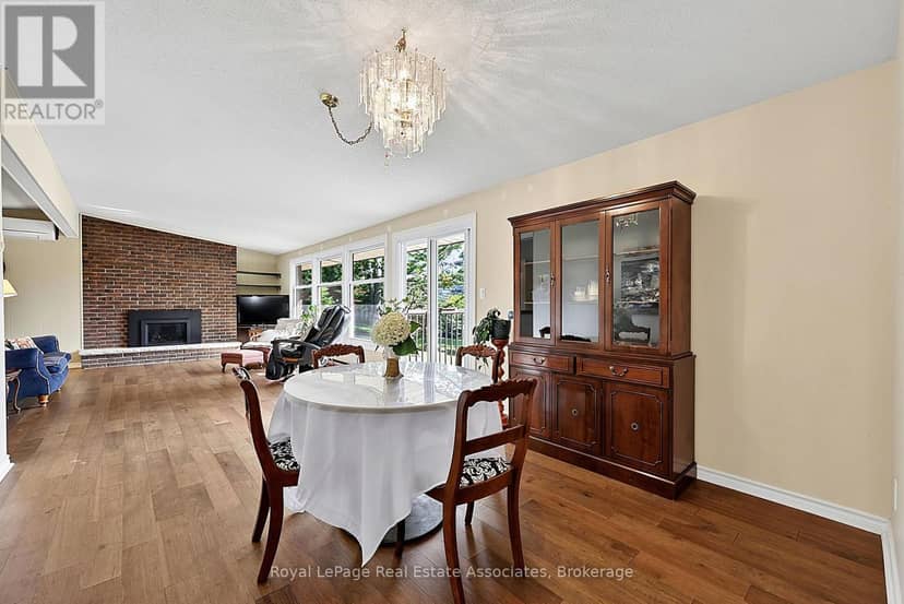 408 Mooney Crescent — photo 11 of 40