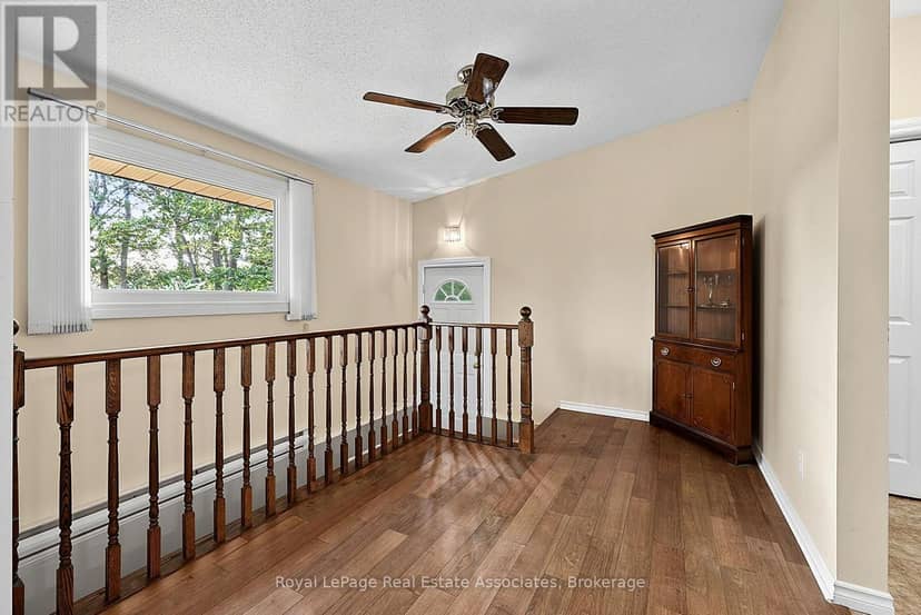 408 Mooney Crescent — photo 12 of 40