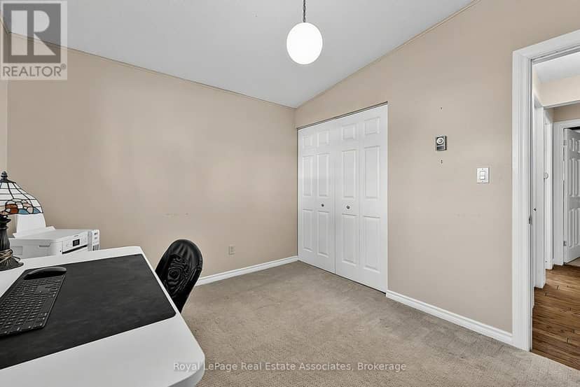 408 Mooney Crescent — photo 21 of 40