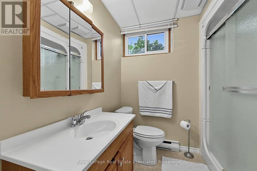 408 Mooney Crescent — photo 28 of 40