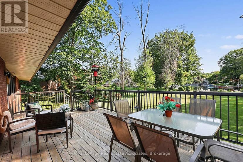 408 Mooney Crescent — photo 30 of 40