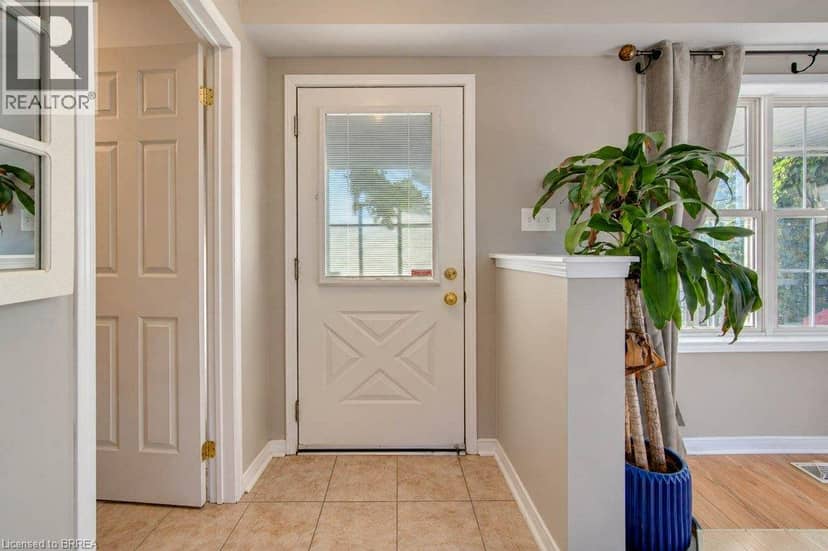 112 OSBORN Avenue, Brantford, photo 5
