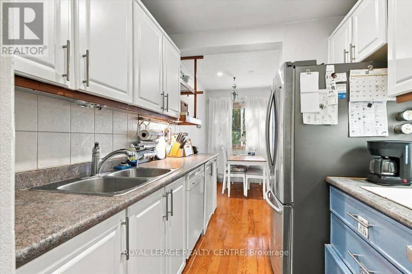 3581 Ash Row Crescent — photo 12 of 38