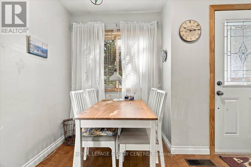 3581 Ash Row Crescent — photo 14 of 38