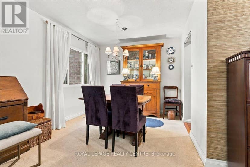3581 Ash Row Crescent — photo 16 of 38