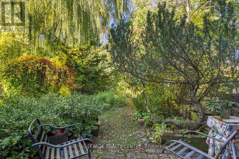 3581 Ash Row Crescent — photo 37 of 38