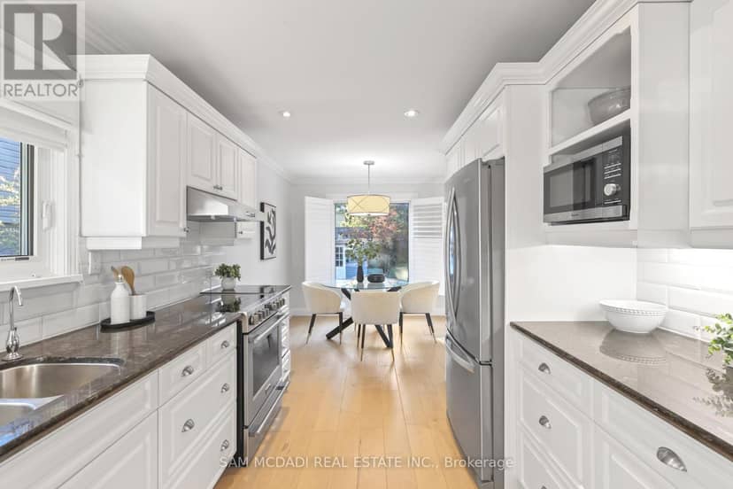 38 Kenninghall Boulevard — photo 13 of 40