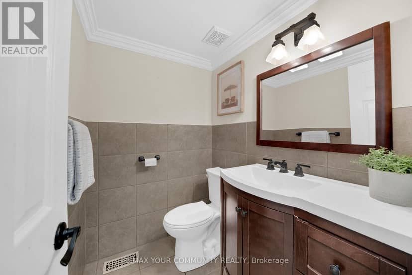 118 Waterbury Street — photo 9 of 40