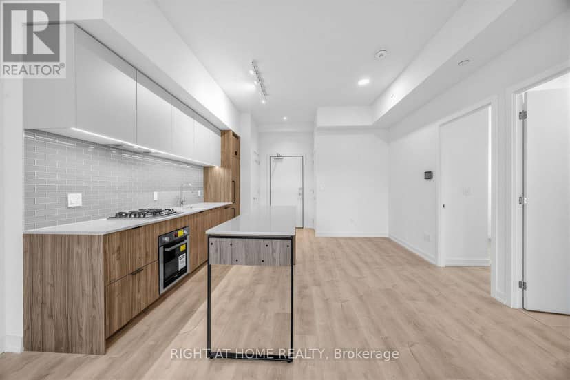 207 - 722 Marlee Avenue — photo 11 of 28
