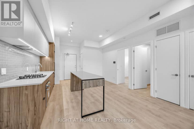 207 - 722 Marlee Avenue — photo 12 of 28