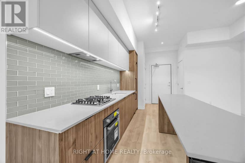 207 - 722 Marlee Avenue — photo 13 of 28