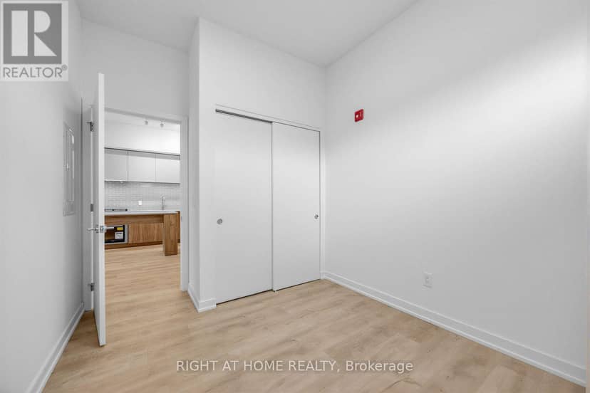207 - 722 Marlee Avenue — photo 25 of 28