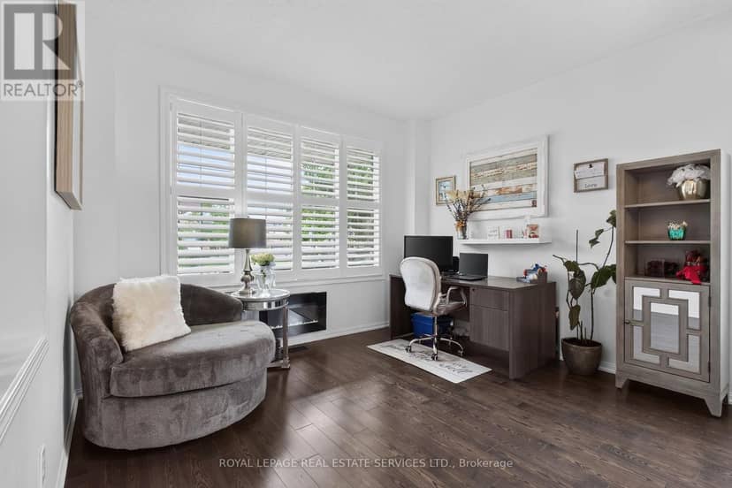852 Trudeau Drive — photo 9 of 40