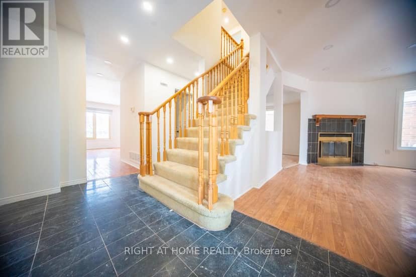 3932 Rushton Crescent, Mississauga, photo 3