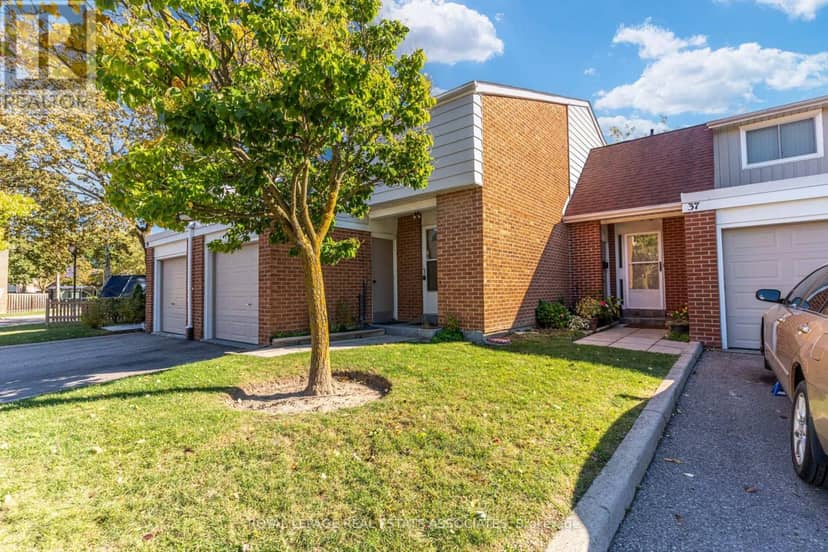 215 Mississauga Valley Boulevard, Mississauga, photo 2