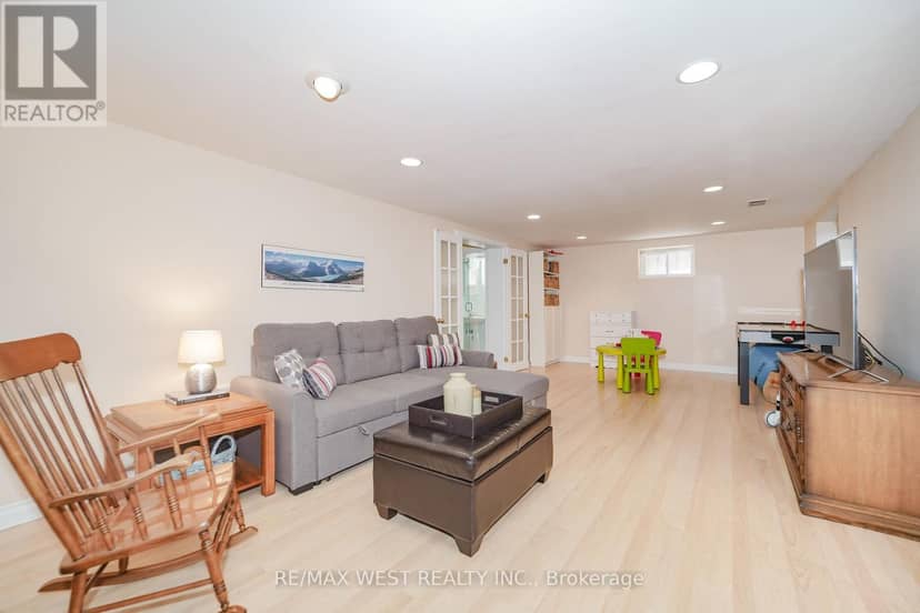 18 Nashland Avenue — photo 14 of 20