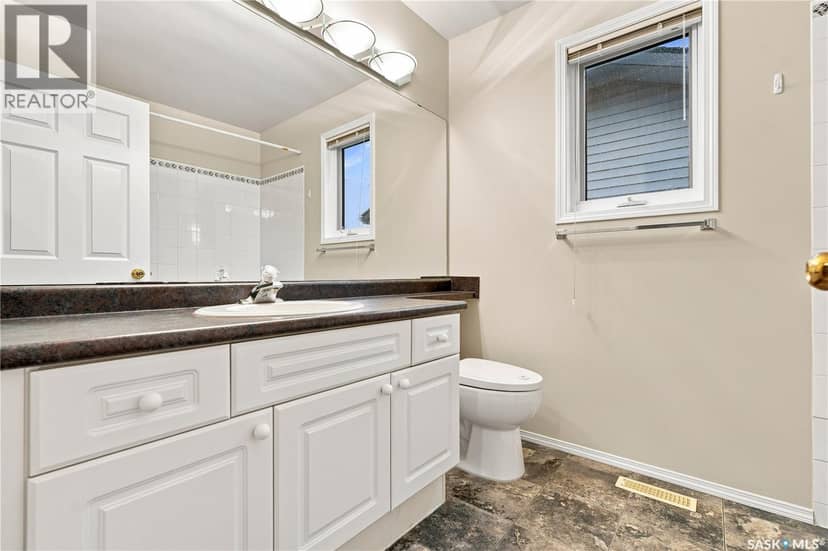 323 Garvie ROAD — photo 36 of 40