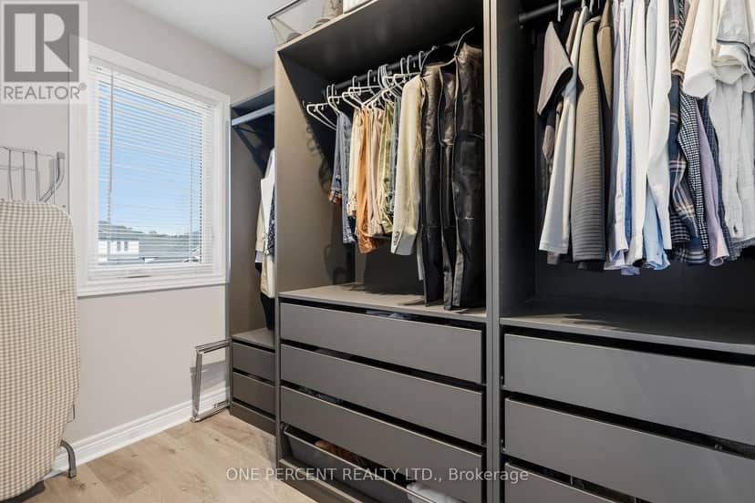 71 Laurent Avenue — photo 22 of 40