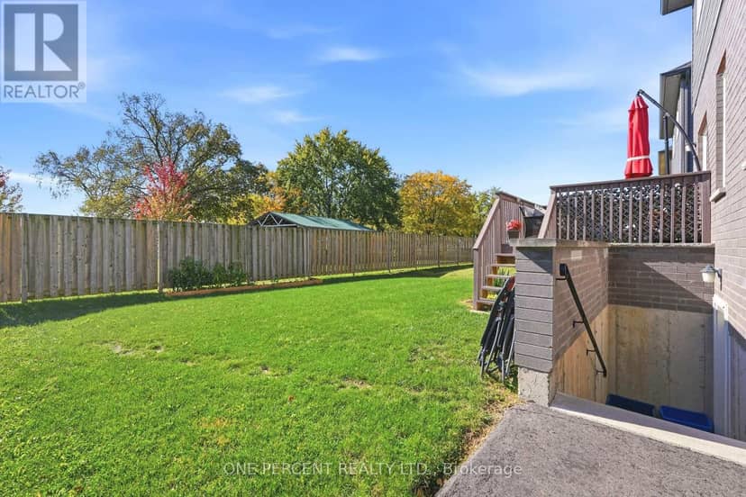 71 Laurent Avenue — photo 29 of 40