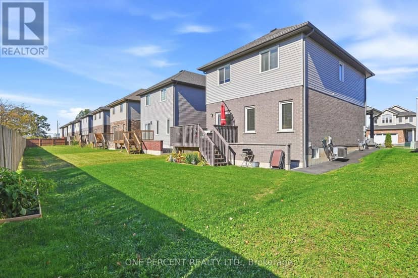 71 Laurent Avenue — photo 30 of 40