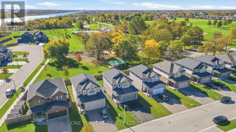 71 Laurent Avenue — photo 39 of 40