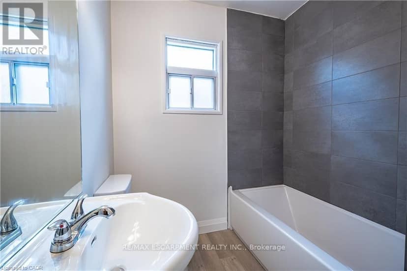 150 Beland Avenue S — photo 15 of 31