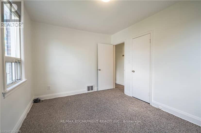 150 Beland Avenue S — photo 17 of 31