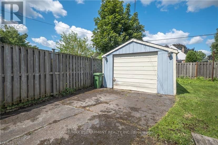 150 Beland Avenue S — photo 26 of 31