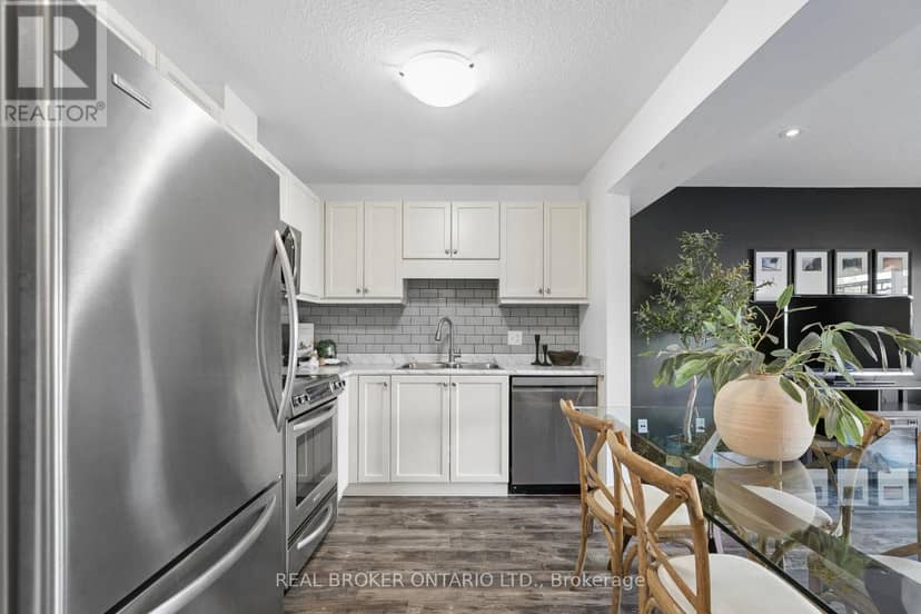 42 Renfrew Street — photo 4 of 24
