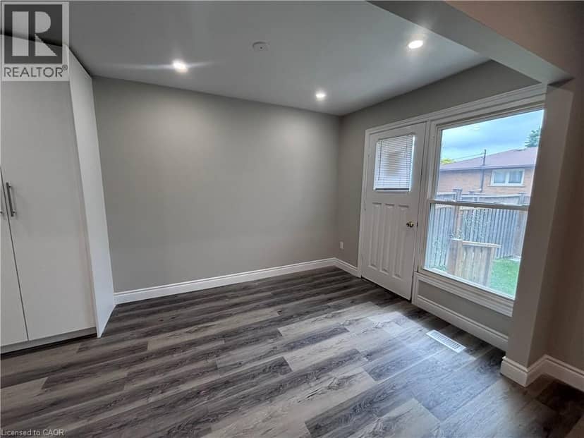 153 W LIMERIDGE Road W Unit# 4 — photo 10 of 20