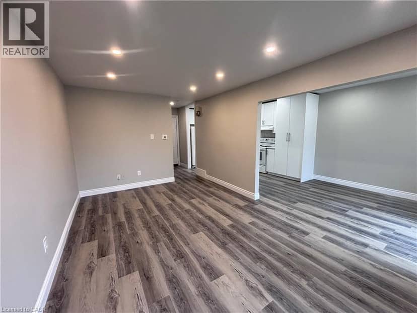 153 W LIMERIDGE Road W Unit# 4 — photo 9 of 20