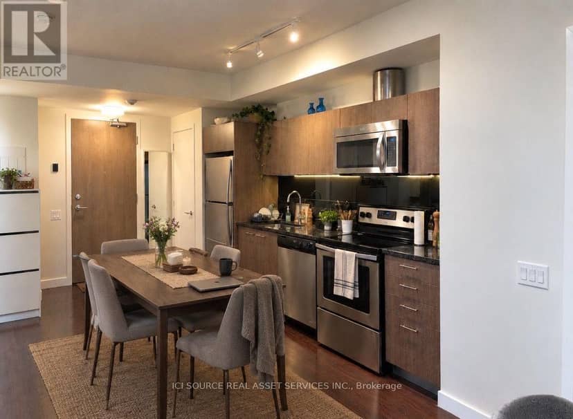 2509 - 390 Cherry Street — photo 3 of 18