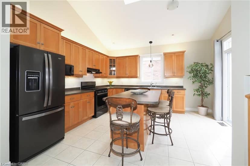 559 SPRINGWATER Drive — photo 14 of 40