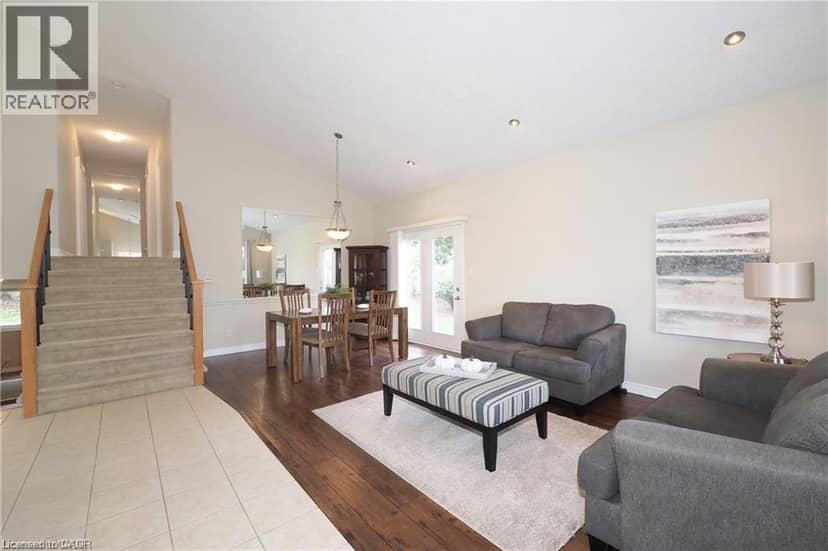 559 SPRINGWATER Drive, Waterloo, photo 7