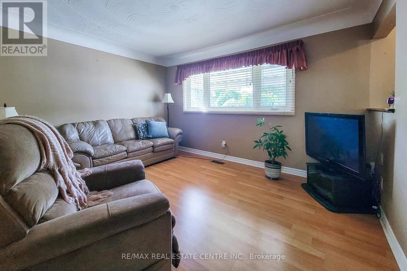 137 East 16th Street — photo 14 of 40