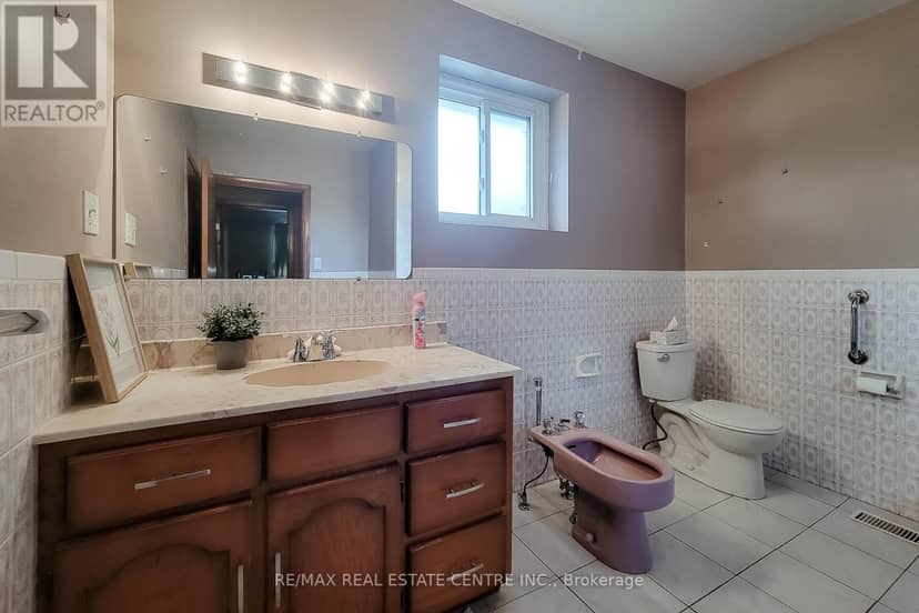 137 East 16th Street — photo 28 of 40