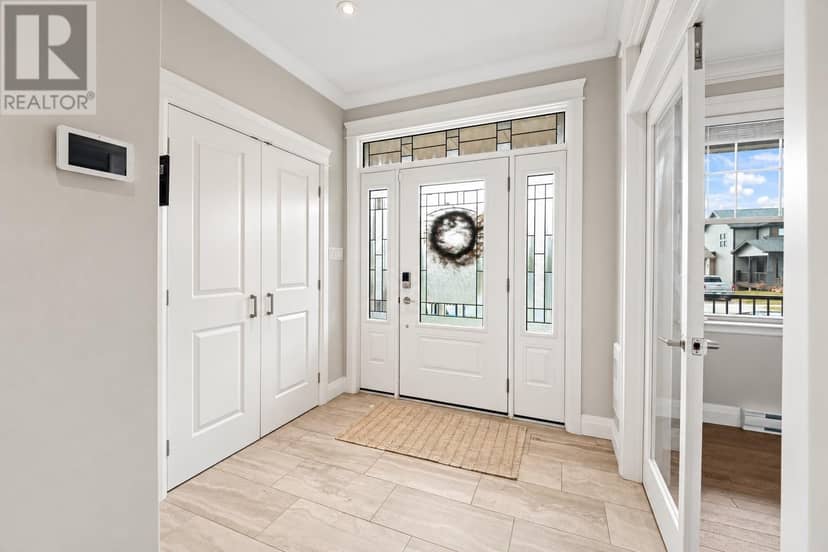 64 Galway Boulevard — photo 4 of 33