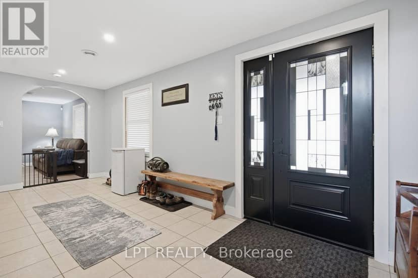808 Elginfield Road, North Middlesex, photo 4