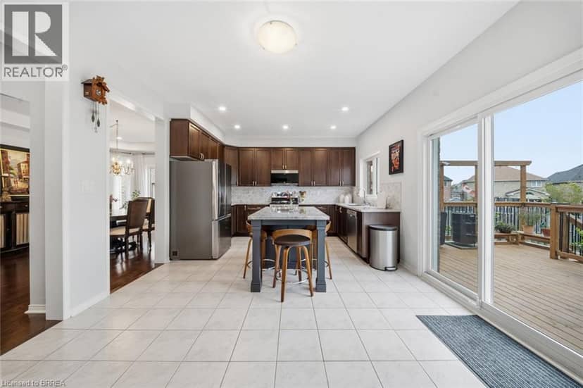 42 STEPHENSON Road — photo 6 of 40