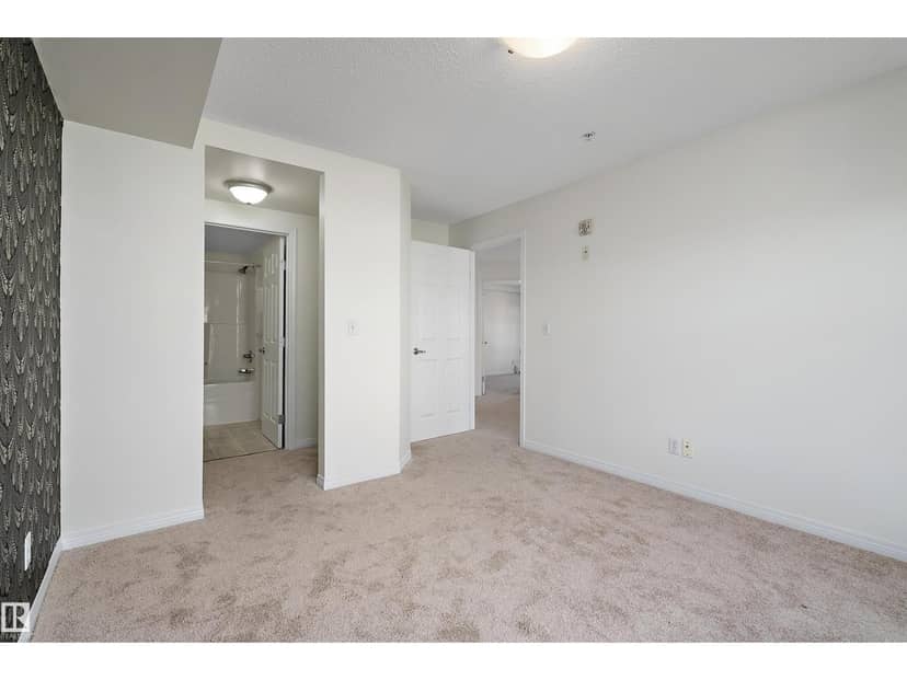 #201 630 McAllister Lo SW — photo 18 of 40