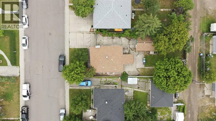 1832 43 Street SE — photo 26 of 33