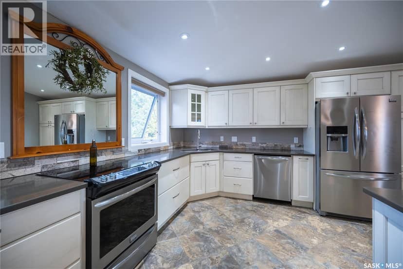 444 Mountview ROAD — photo 1 of 40