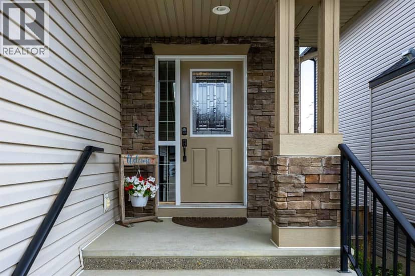 108 Rainbow Falls Row, Chestermere, photo 2